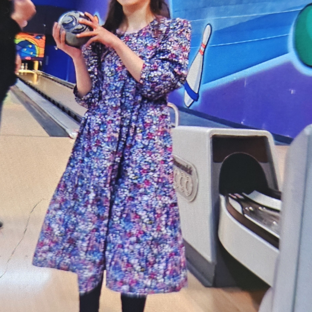 Girls dress size Large floral blue pink long sleeves midi